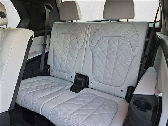 Certified 2026 BMW X7 xDrive40i w/ M Sport Package AWD/4WD image 21