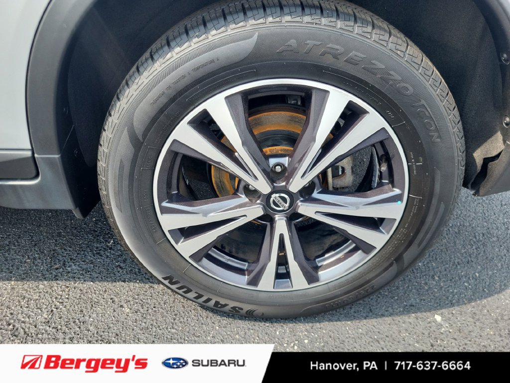 Used 2018 Nissan Rogue SL AWD/4WD image 18