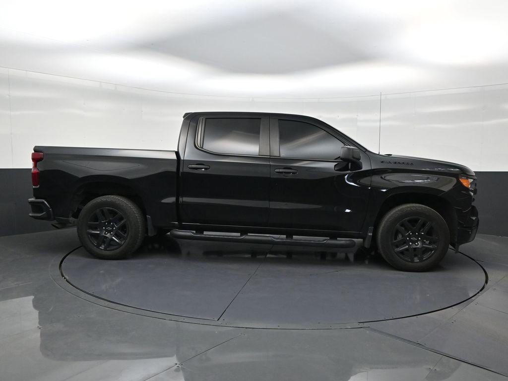 Used 2024 Chevrolet Silverado 1500 Custom w/ Turbomax Blackout Package RWD image 6