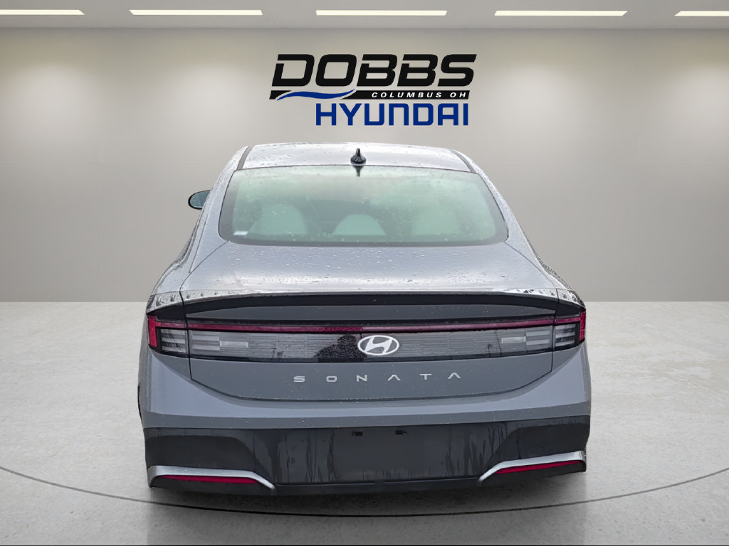 Used 2026 Hyundai Sonata SE FWD image 4