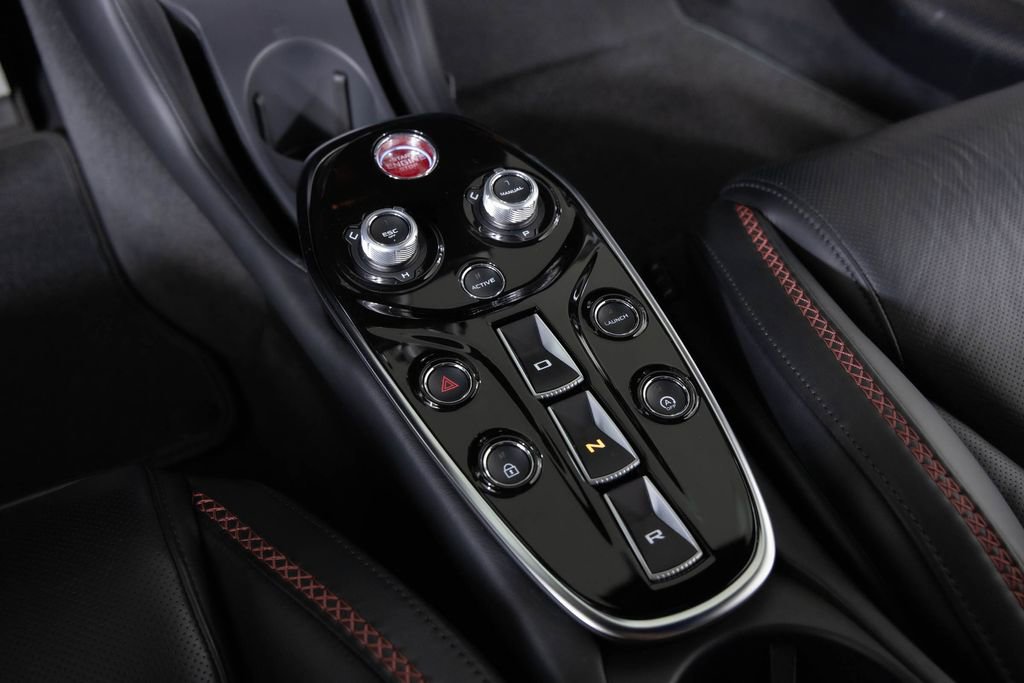 Used 2022 McLaren GT image 28