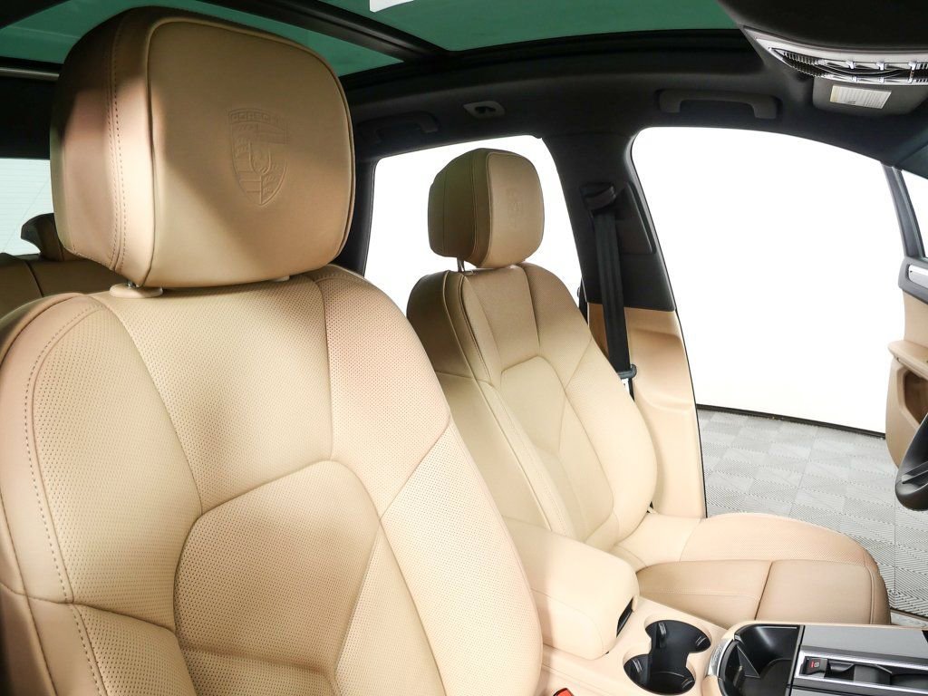 New 2026 Porsche Macan S image 25