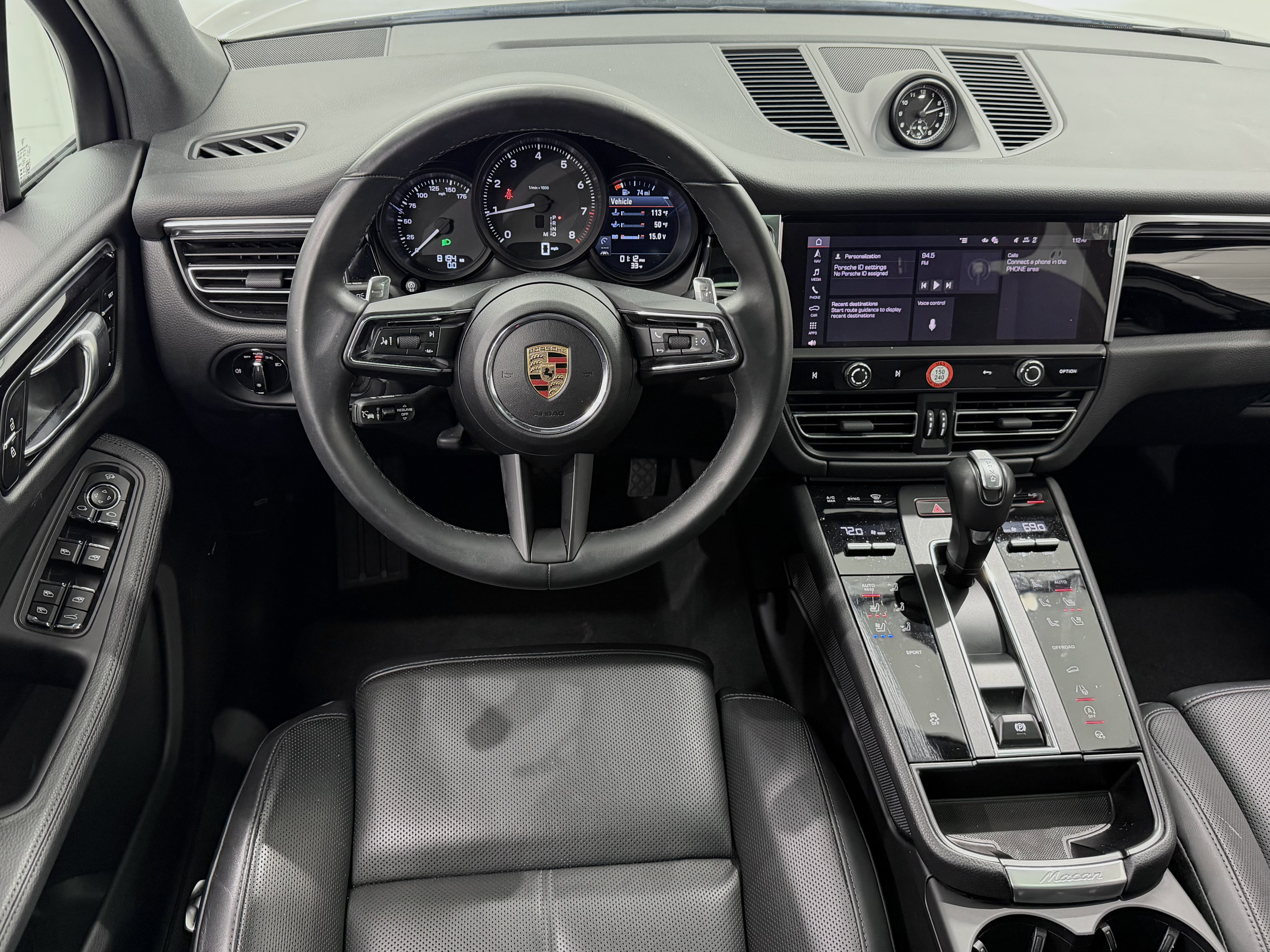 Certified 2025 Porsche Macan image 25