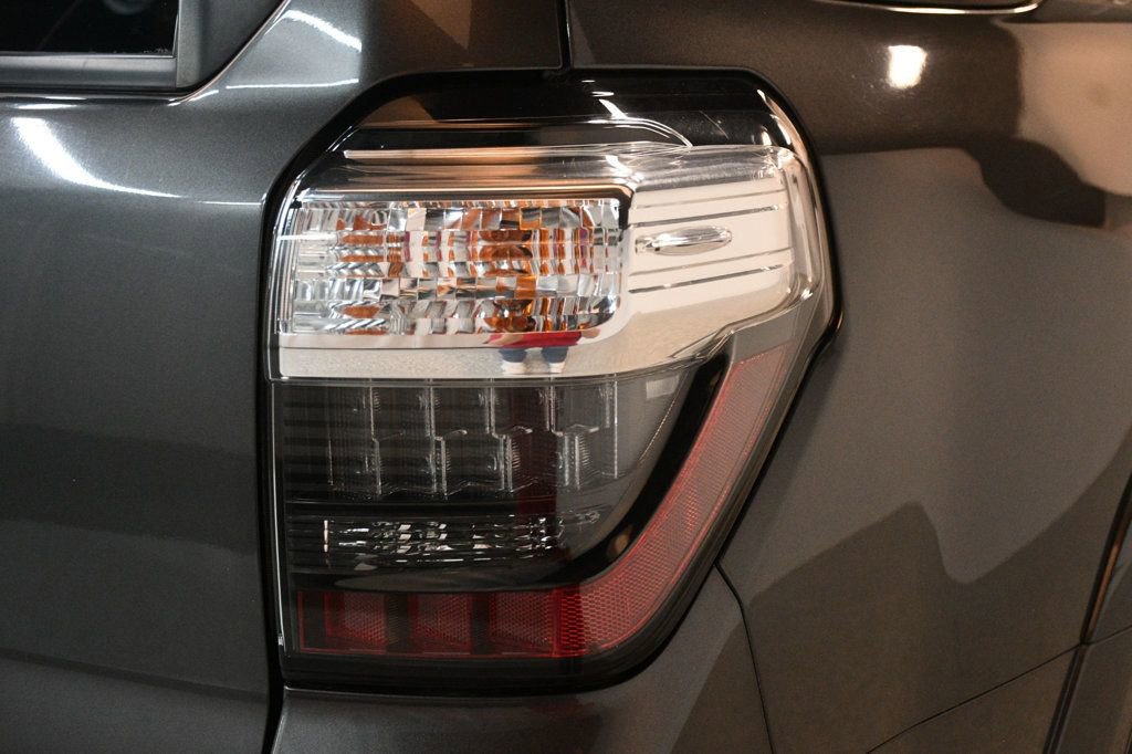 Used 2015 Toyota 4Runner Limited AWD/4WD image 16