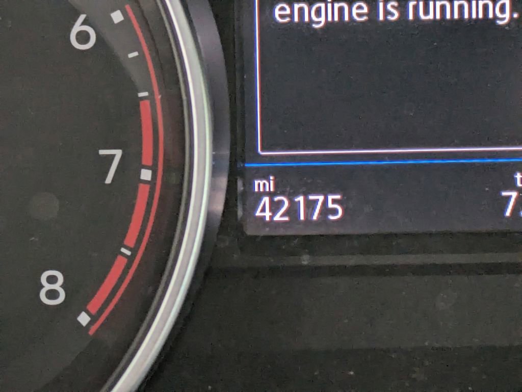 Used 2019 Volkswagen Tiguan SE w/ Panoramic Sunroof Package image 19