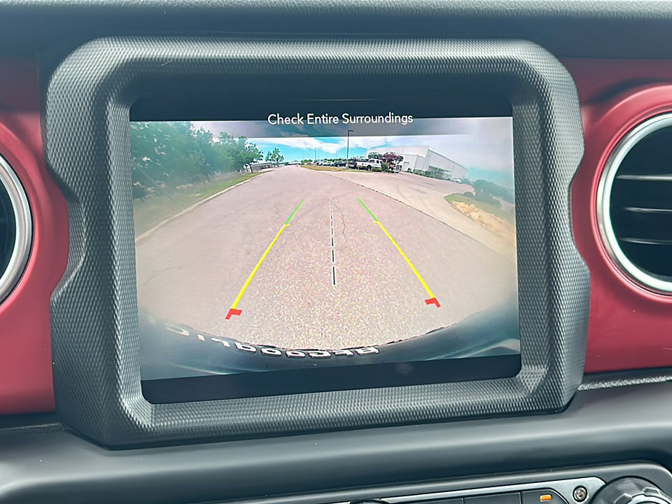 Used 2023 Jeep Wrangler Unlimited Rubicon w/ LED Lighting Group image 32