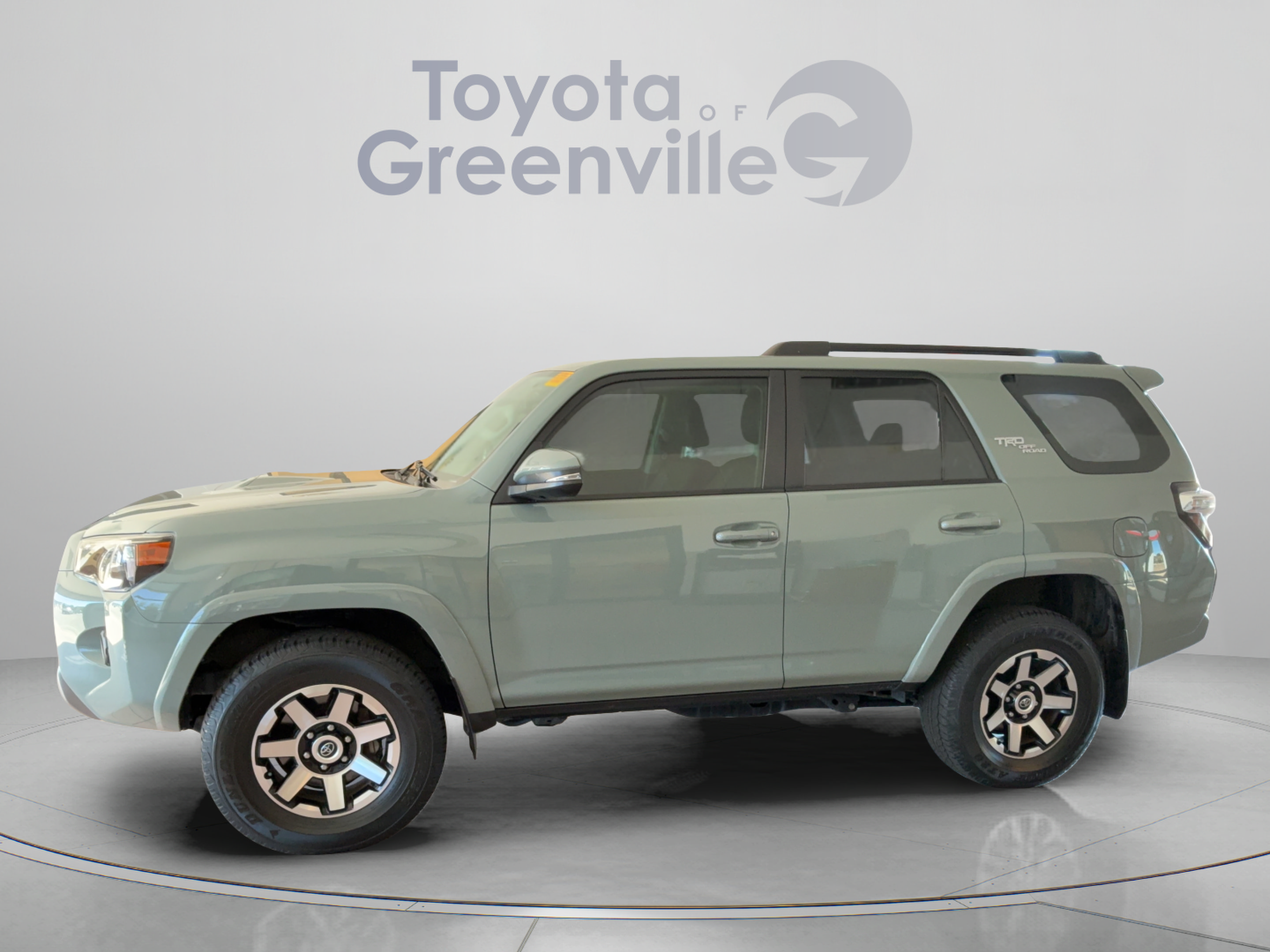 Certified 2023 Toyota 4Runner TRD Off-Road Premium w/ Moonroof Package AWD/4WD image 2