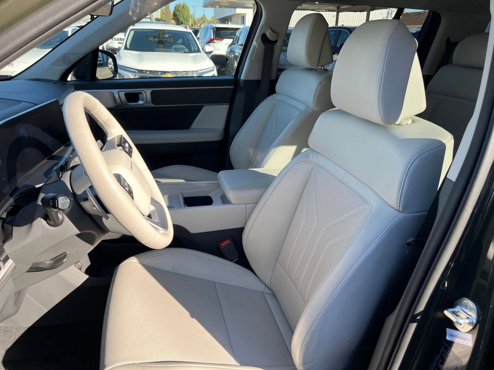 Used 2025 Hyundai Santa Fe SEL image 25