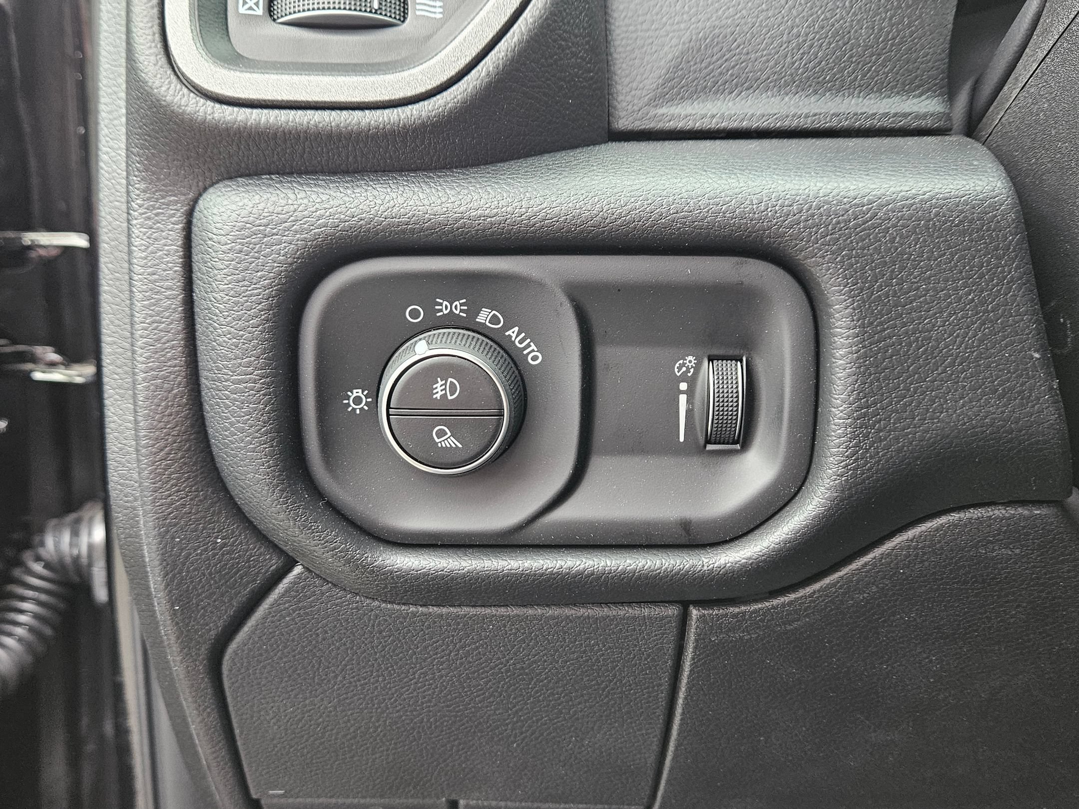 New 2026 RAM 3500 Tradesman AWD/4WD image 17