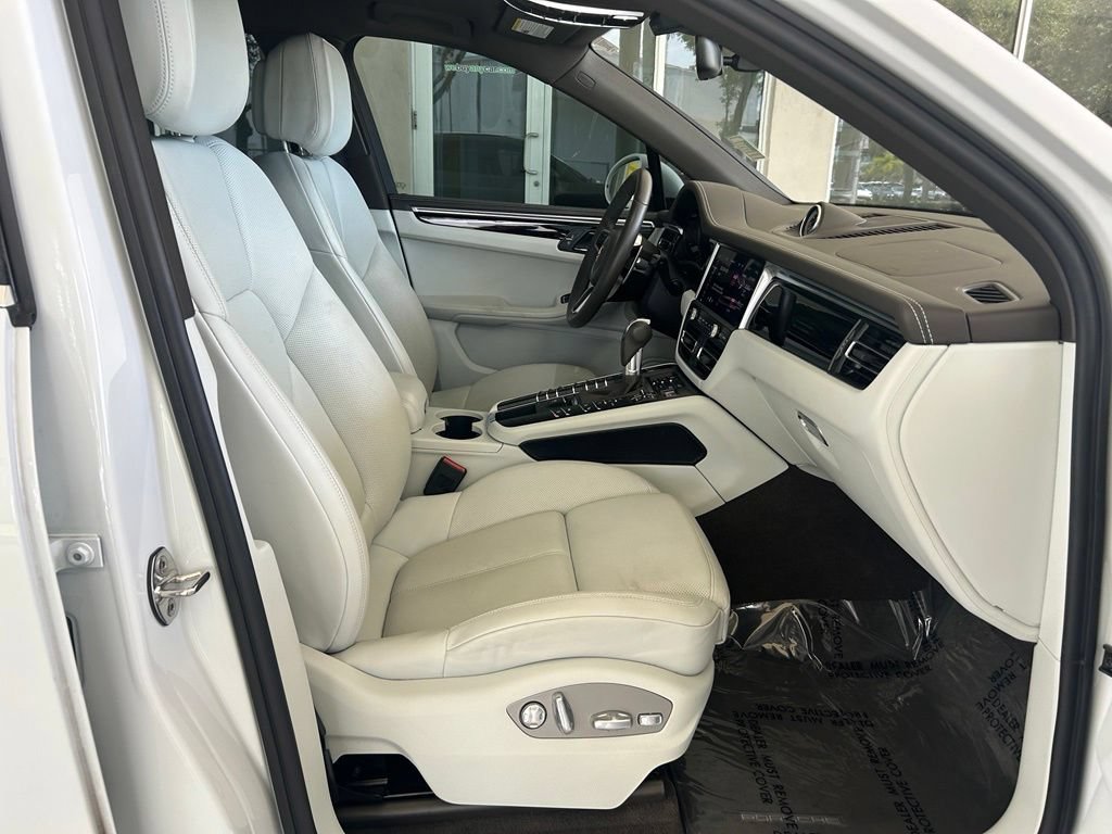 Used 2021 Porsche Macan S AWD/4WD image 21