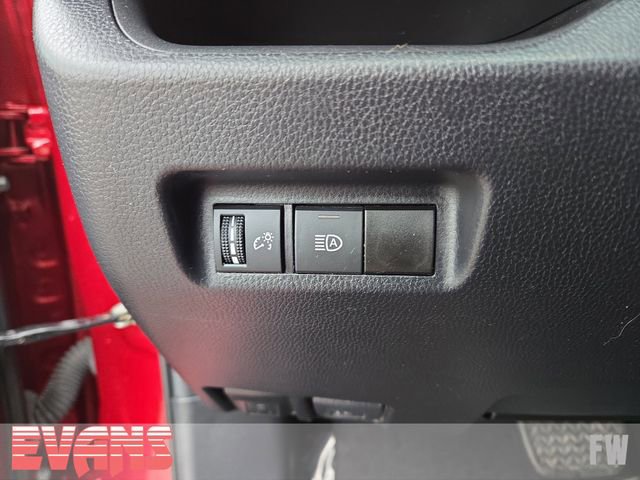 Used 2021 Toyota RAV4 LE image 15