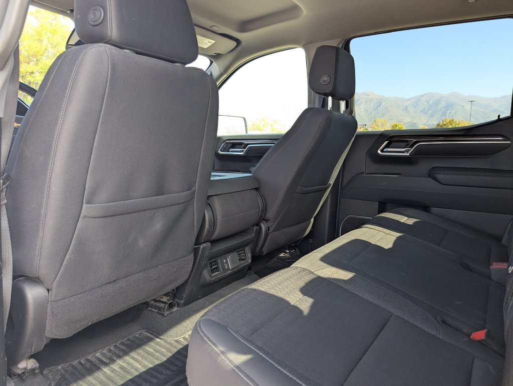 Used 2025 Chevrolet Silverado 1500 LT AWD/4WD image 28