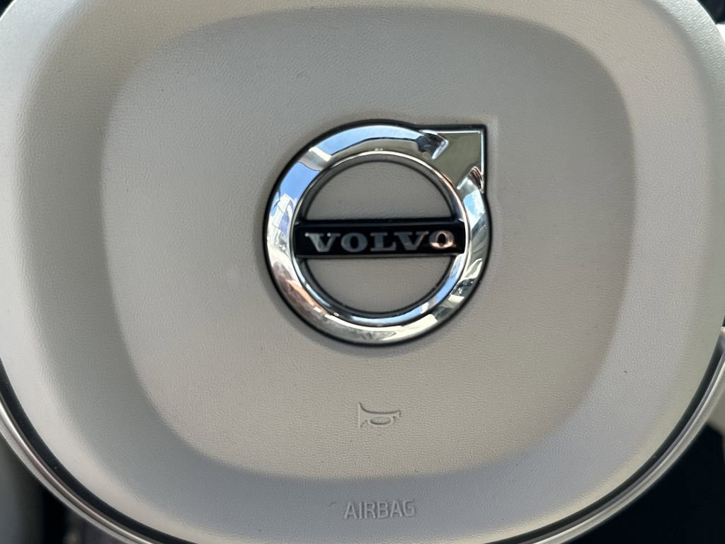 Used 2025 Volvo XC90 B5 Plus w/ Protection Package Premier image 26