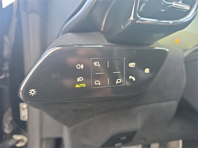 Used 2021 Ferrari Roma image 27