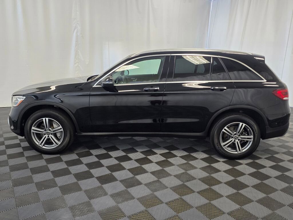 Used 2022 Mercedes-Benz GLC 300 GLC 300 image 3