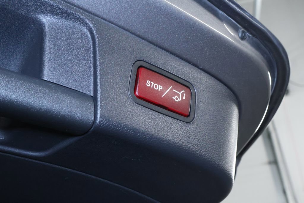 Used 2019 Mercedes-Benz GLA 250 4MATIC image 17