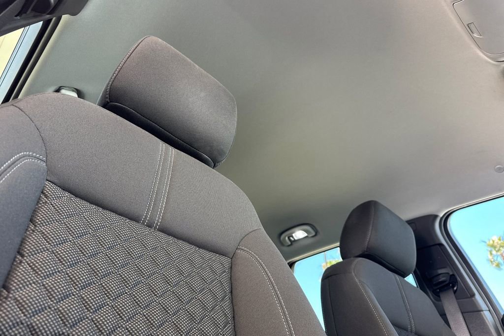 Used 2019 Chevrolet Blazer LT image 20