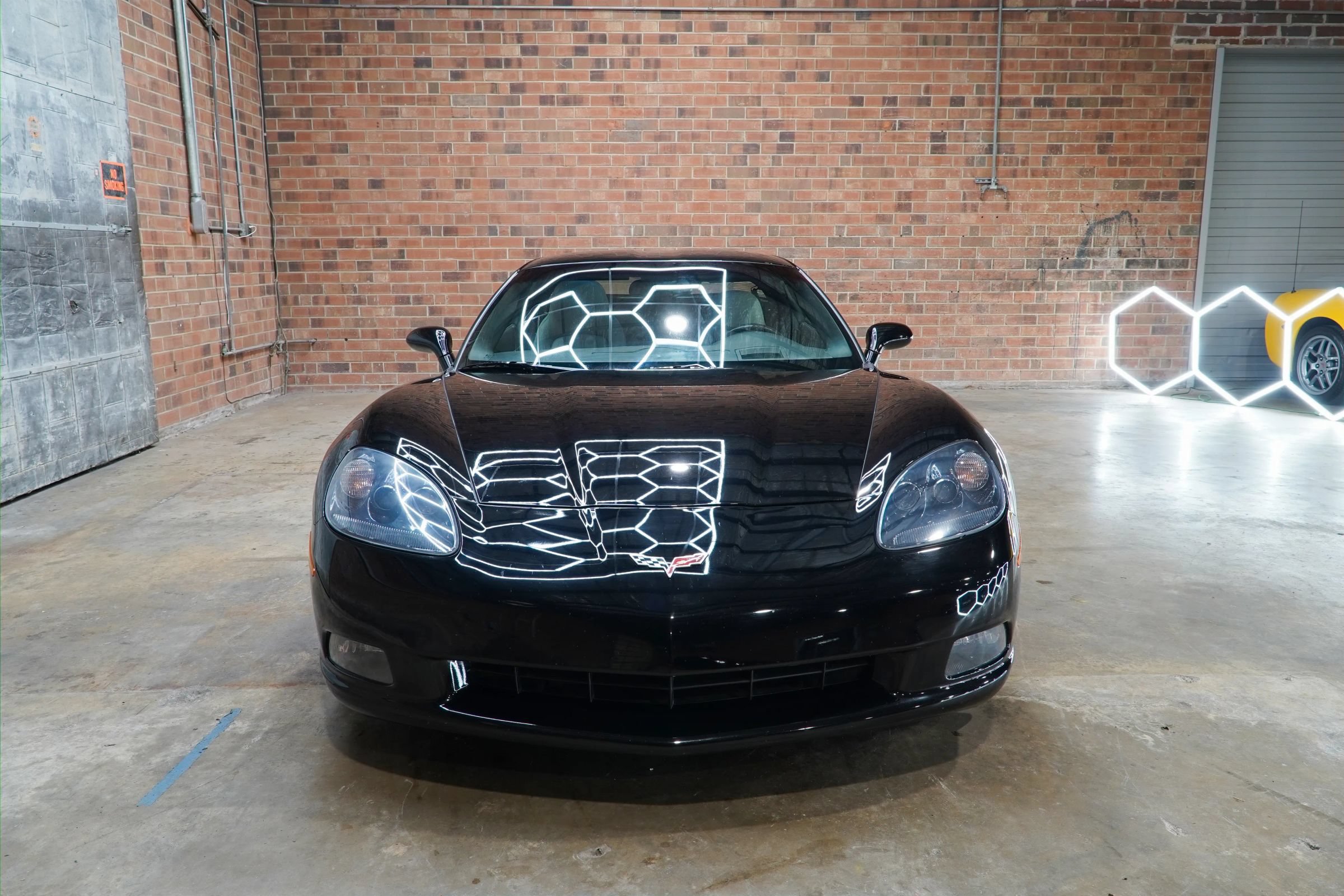 Used 2009 Chevrolet Corvette Coupe w/ Preferred Equipment Group RWD image 5