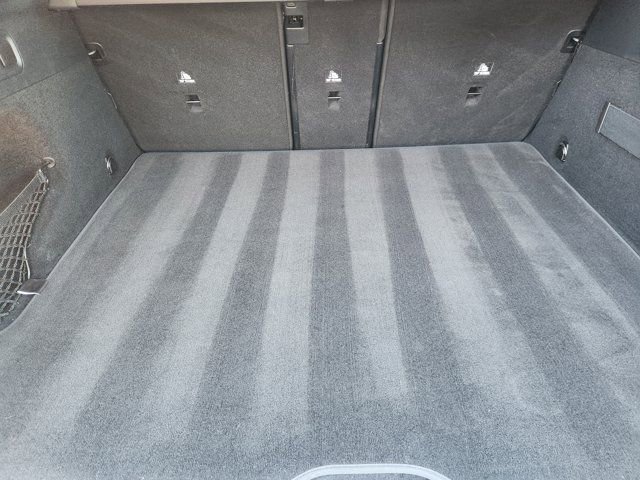 Used 2024 Mercedes-Benz GLC 300 4MATIC image 33