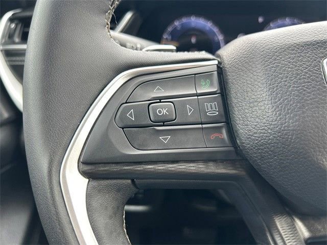 Used 2024 Jeep Grand Cherokee Altitude image 19
