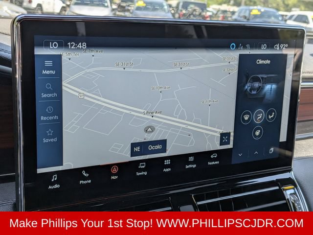 Used 2024 Lincoln Navigator Premiere AWD/4WD image 21