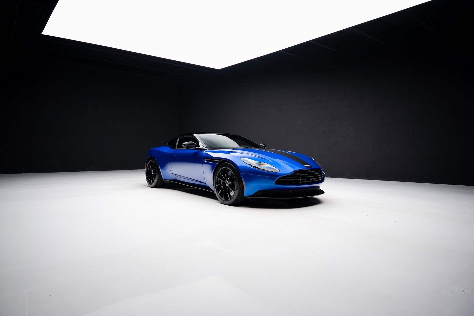 Used 2020 Aston Martin DB11 AMR image 83