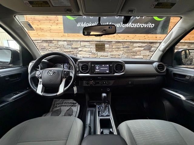 Used 2016 Toyota Tacoma SR5 w/ SR5 Appearance Package (SN) AWD/4WD image 16
