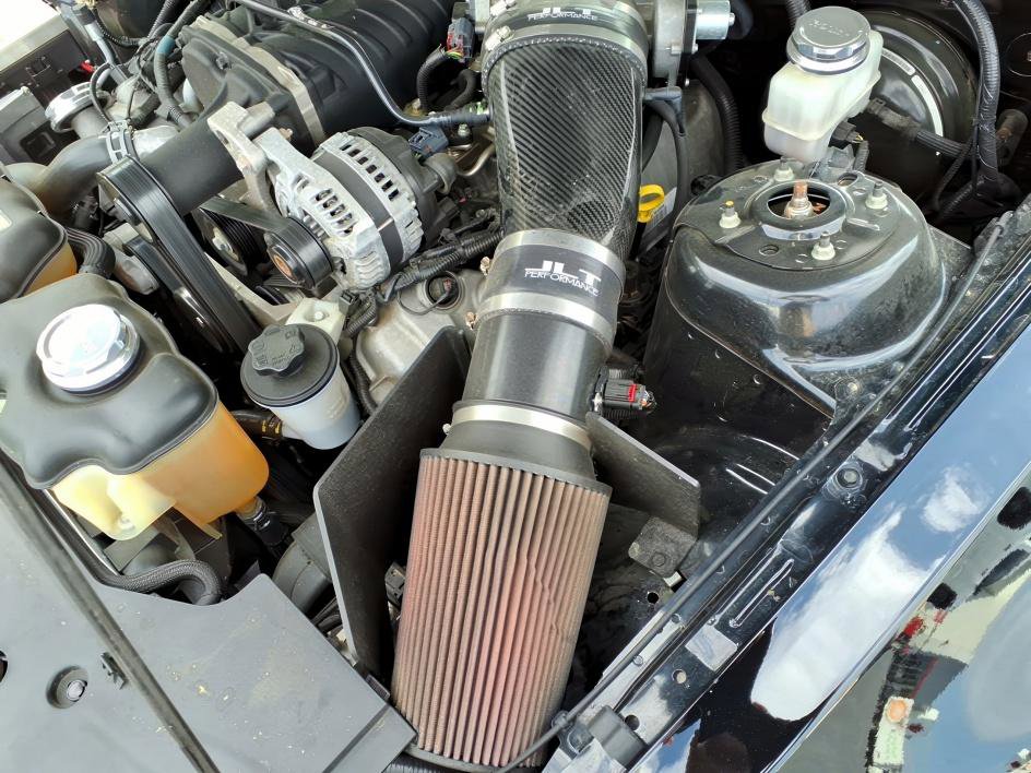 Used 2010 Ford Mustang GT image 12