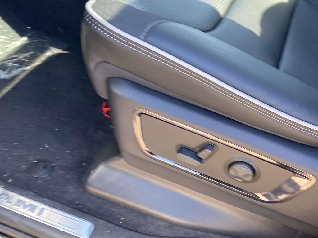 New 2026 RAM 1500 Limited AWD/4WD image 17