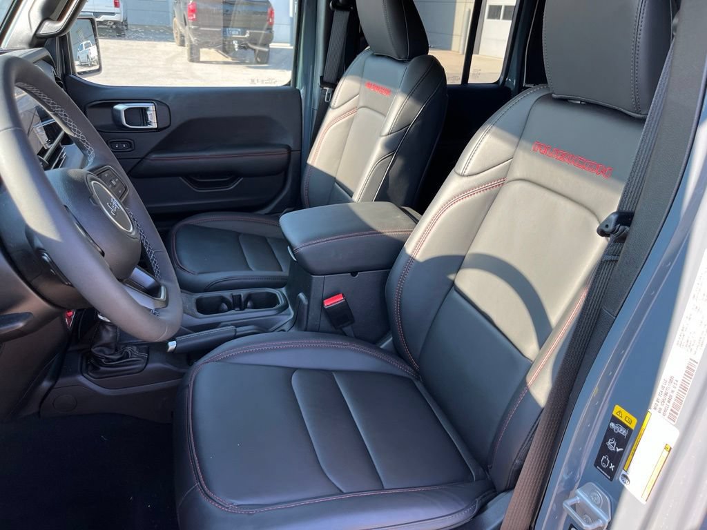 Used 2026 Jeep Gladiator Rubicon AWD/4WD image 8