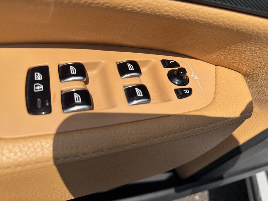 Used 2018 Volvo S90 T5 Momentum w/ Convenience Package image 23