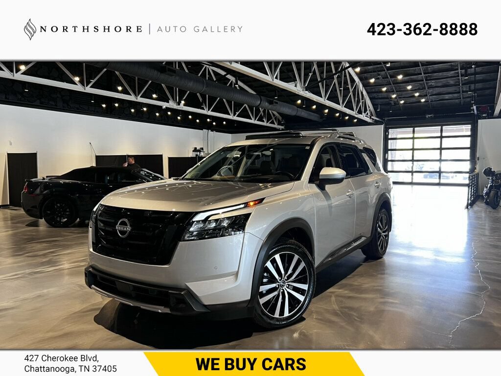 Used 2025 Nissan Pathfinder Platinum w/ Black Appearance Package