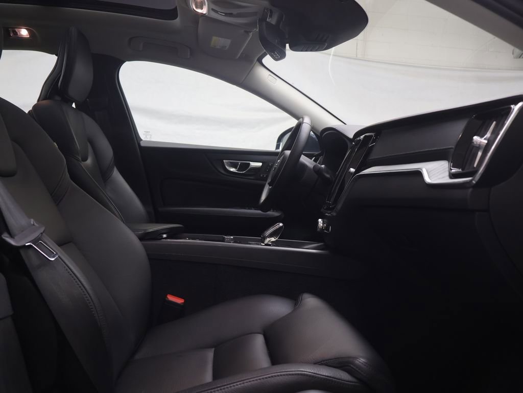 Used 2022 Volvo S60 B5 Inscription AWD/4WD image 10
