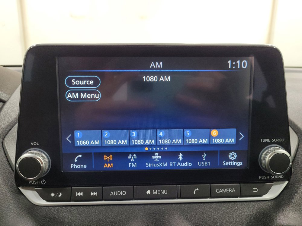 Used 2025 Nissan Sentra SV FWD image 25