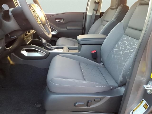 Certified 2026 Nissan Frontier SV w/ All-Weather Content Package AWD/4WD image 11