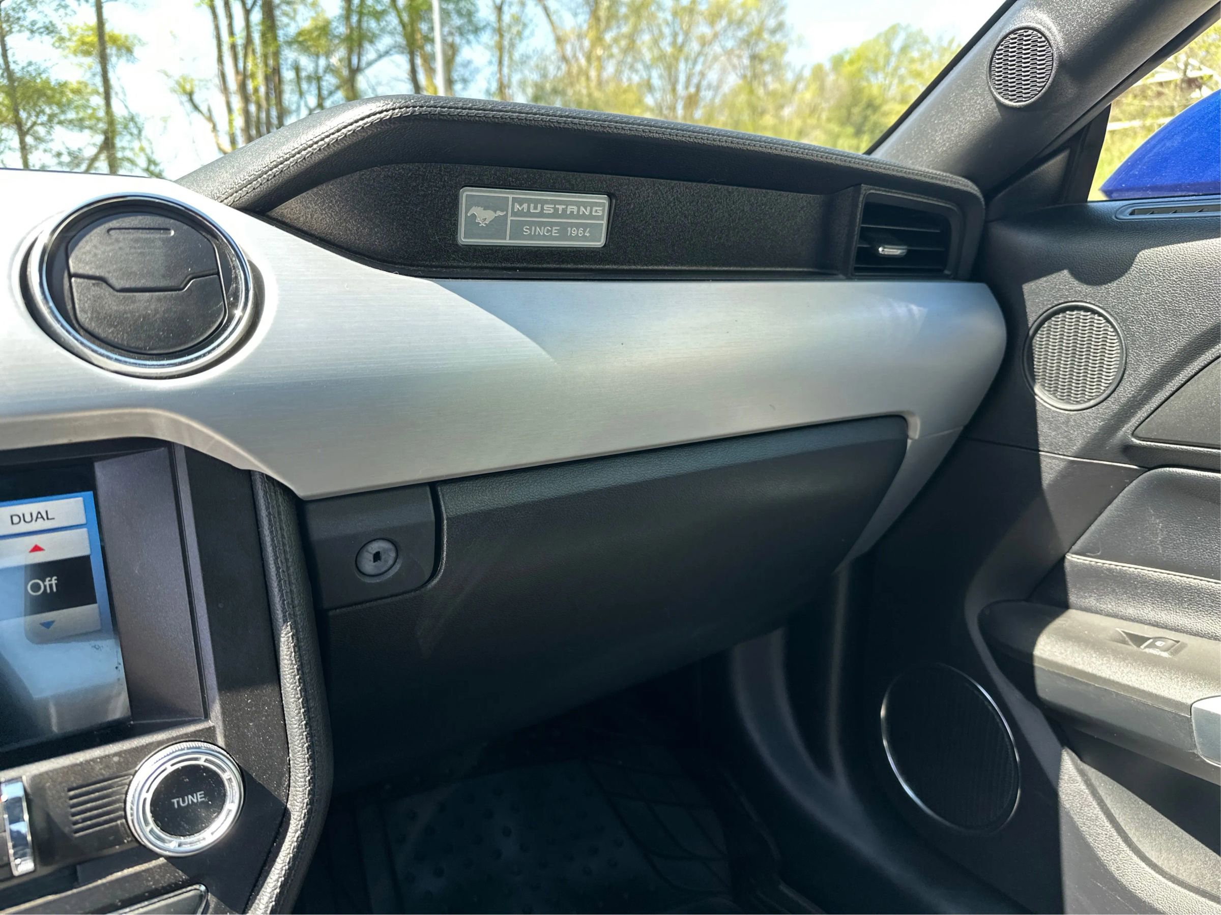 Used 2016 Ford Mustang GT Premium RWD image 29