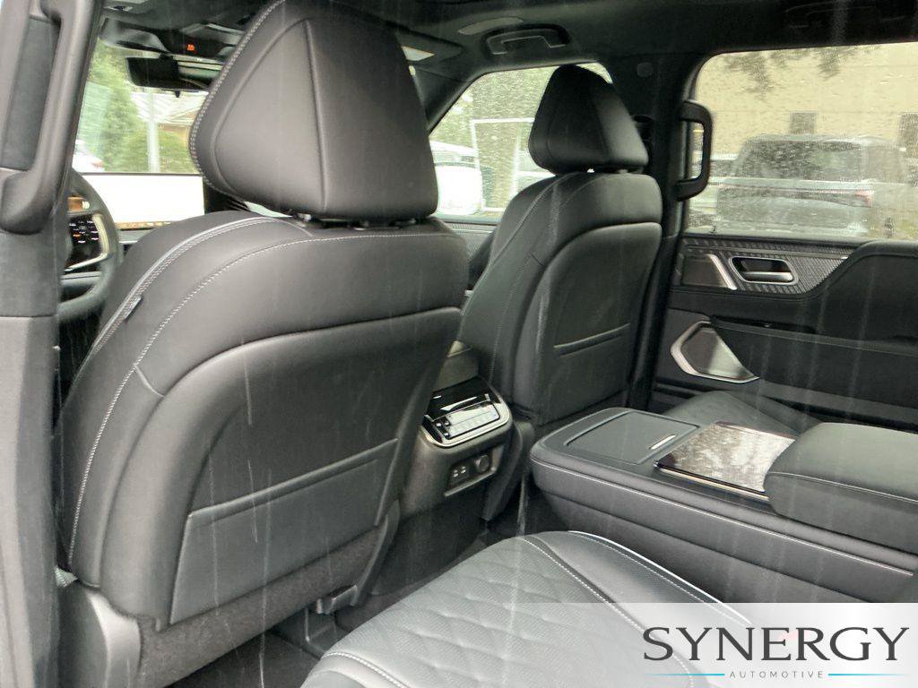 New 2026 INFINITI QX80 Autograph w/ Premium Cargo Package AWD/4WD image 24