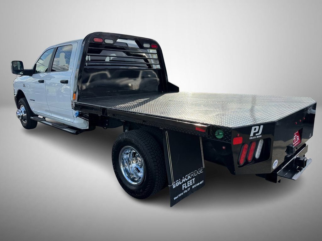 Used 2024 RAM 3500 SLT w/ Quick Order Package 2YG SLT AWD/4WD image 4