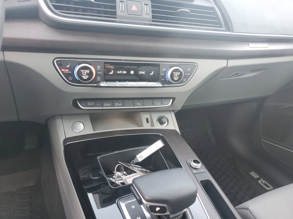 Used 2025 Audi Q5 2.0T Premium Plus image 14