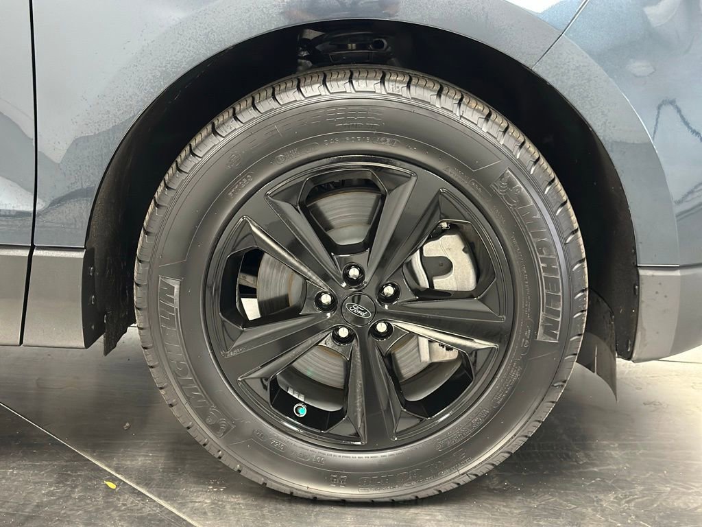 Certified 2024 Ford Edge SE image 25