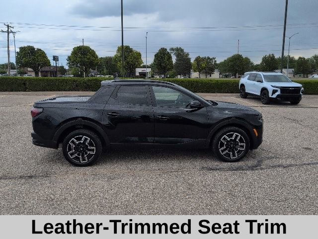 Used 2025 Hyundai Santa Cruz Limited AWD/4WD image 16