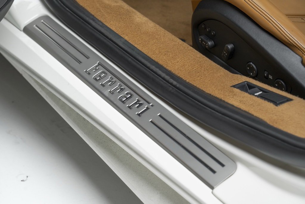 Used 2016 Ferrari 488 GTB image 14