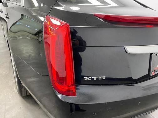 Used 2014 Cadillac XTS Premium FWD image 13