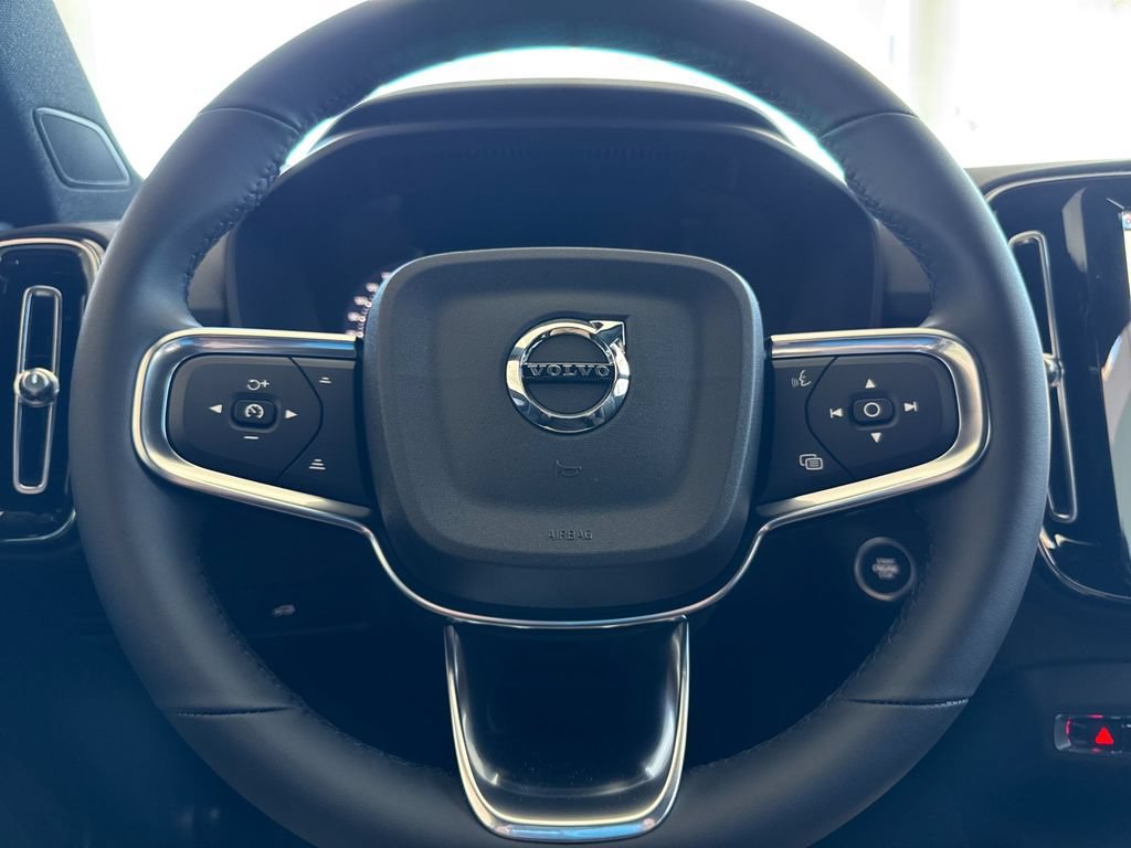 New 2026 Volvo XC40 B5 Ultra w/ Protection Package Premier AWD/4WD image 23
