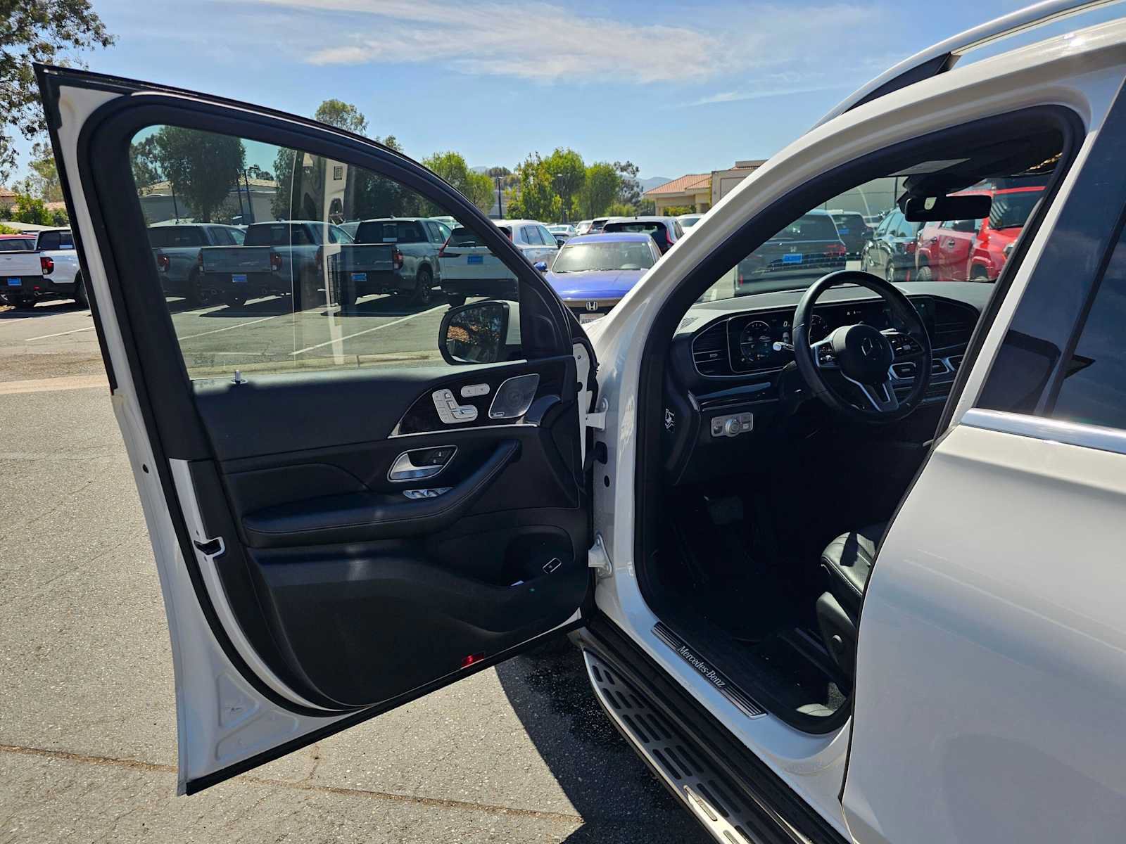 Used 2021 Mercedes-Benz GLE 350 w/ Premium Package image 19