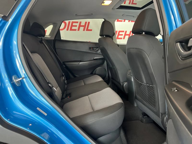 Used 2021 Hyundai Kona SEL Plus w/ Cargo Package FWD image 10