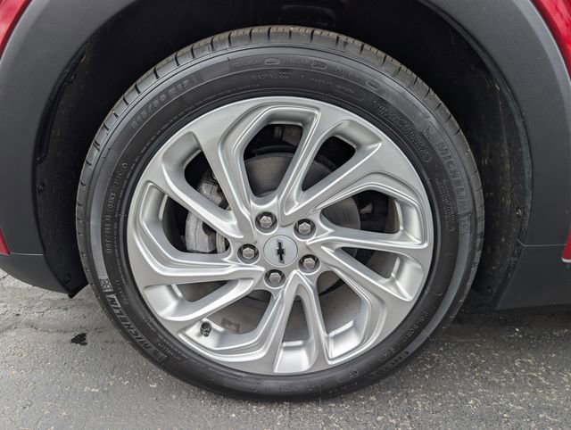 Used 2023 Chevrolet Bolt EUV LT w/ Comfort Package FWD image 29