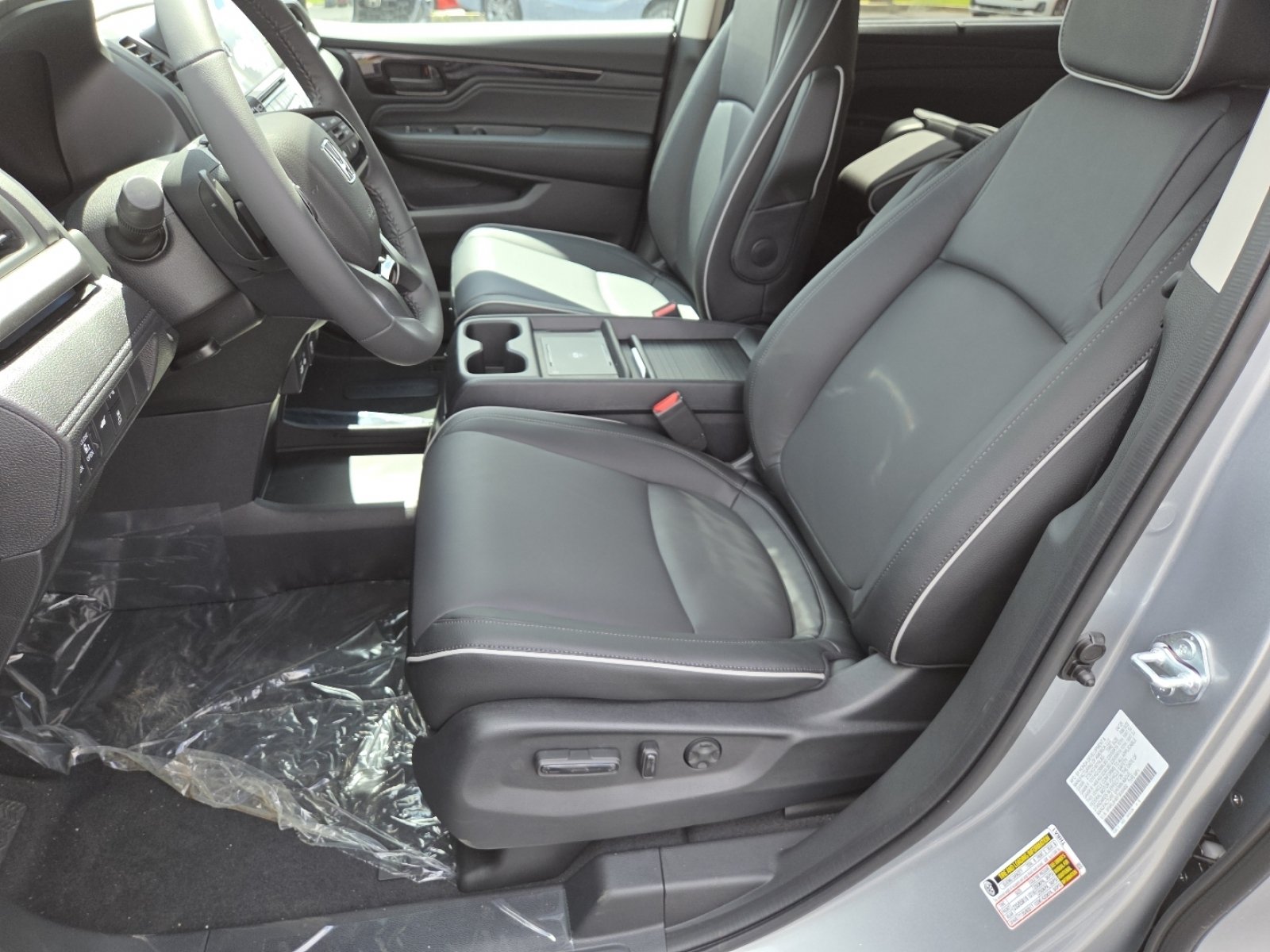 New 2026 Honda Odyssey Touring image 25
