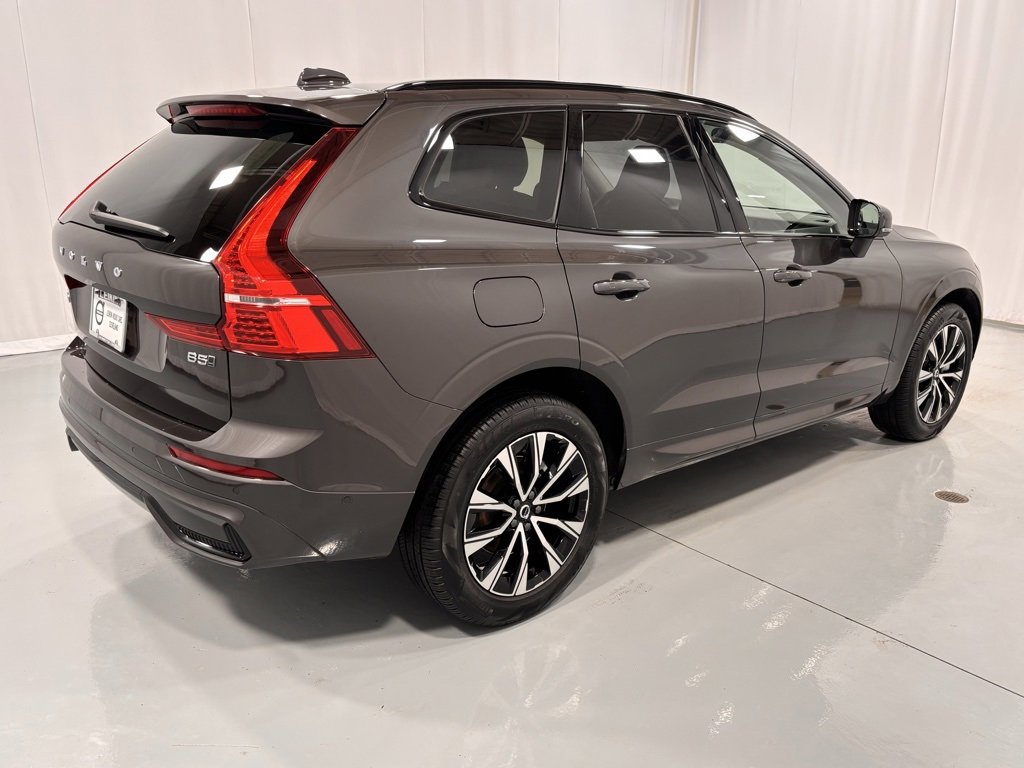 Certified 2025 Volvo XC60 B5 Plus image 6