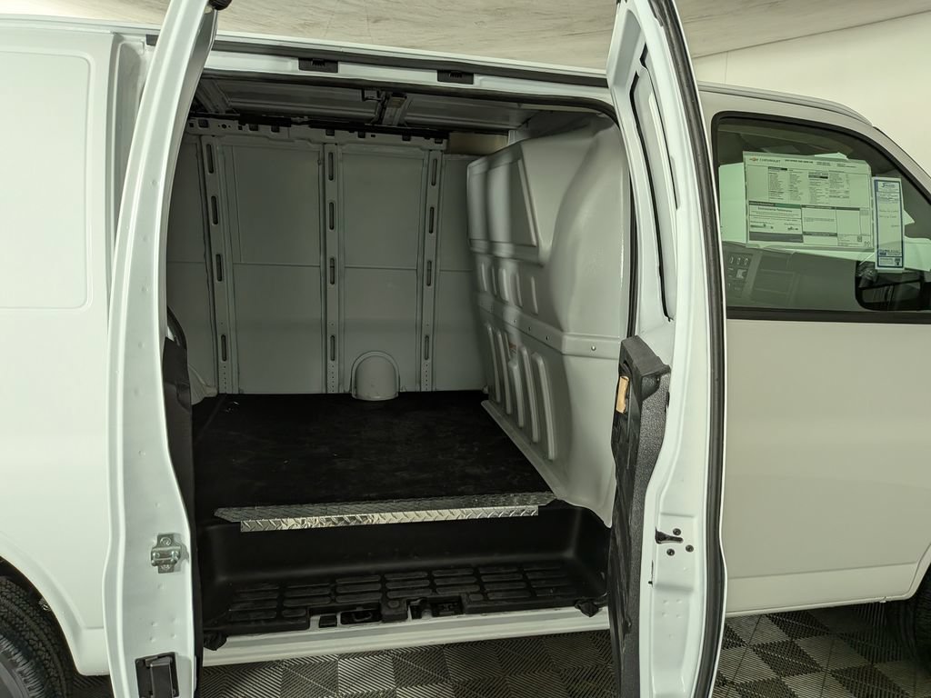 New 2026 Chevrolet Express 2500 w/ Driver Convenience Package RWD image 16